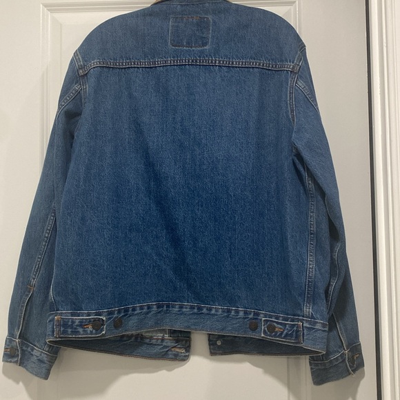 Levi’s Jean Jacket - Picture 5 of 6